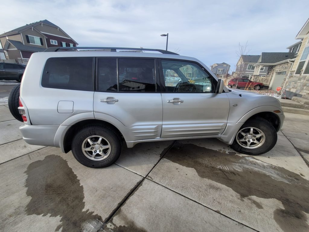 2002 Mitsubishi Montero LTD 4wd Silver