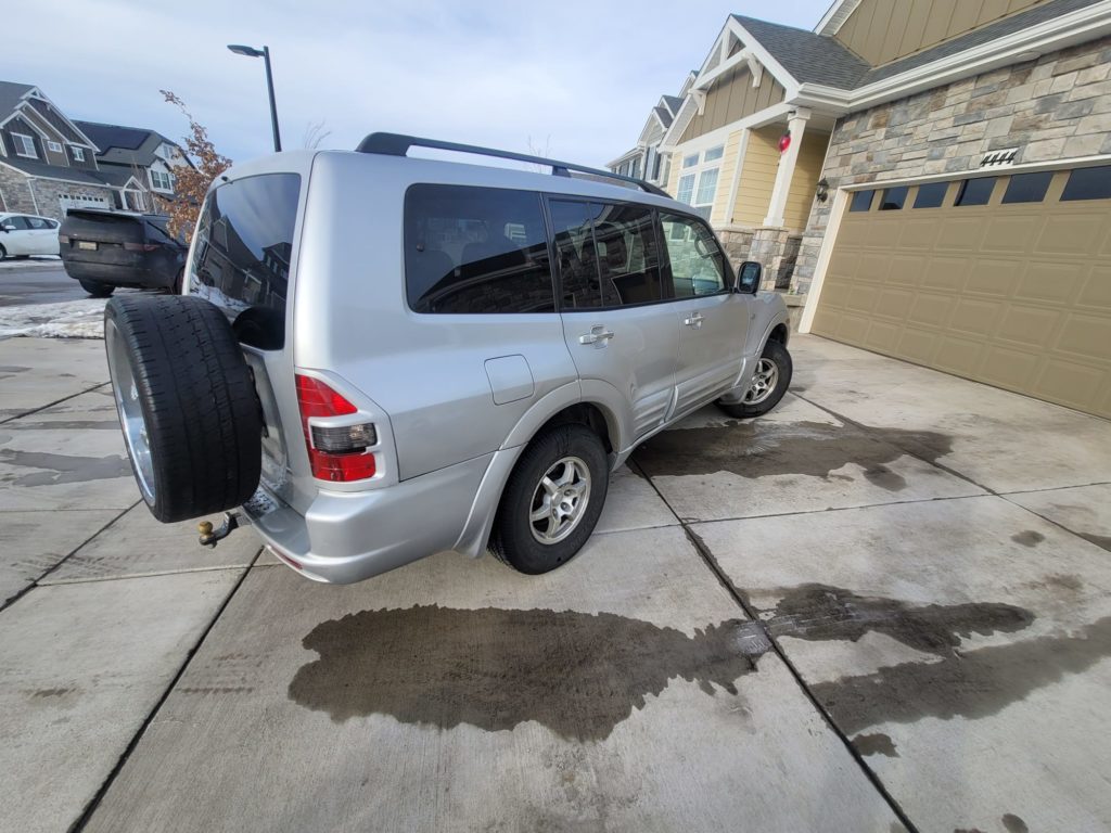 2002 Mitsubishi Montero LTD 4wd Silver